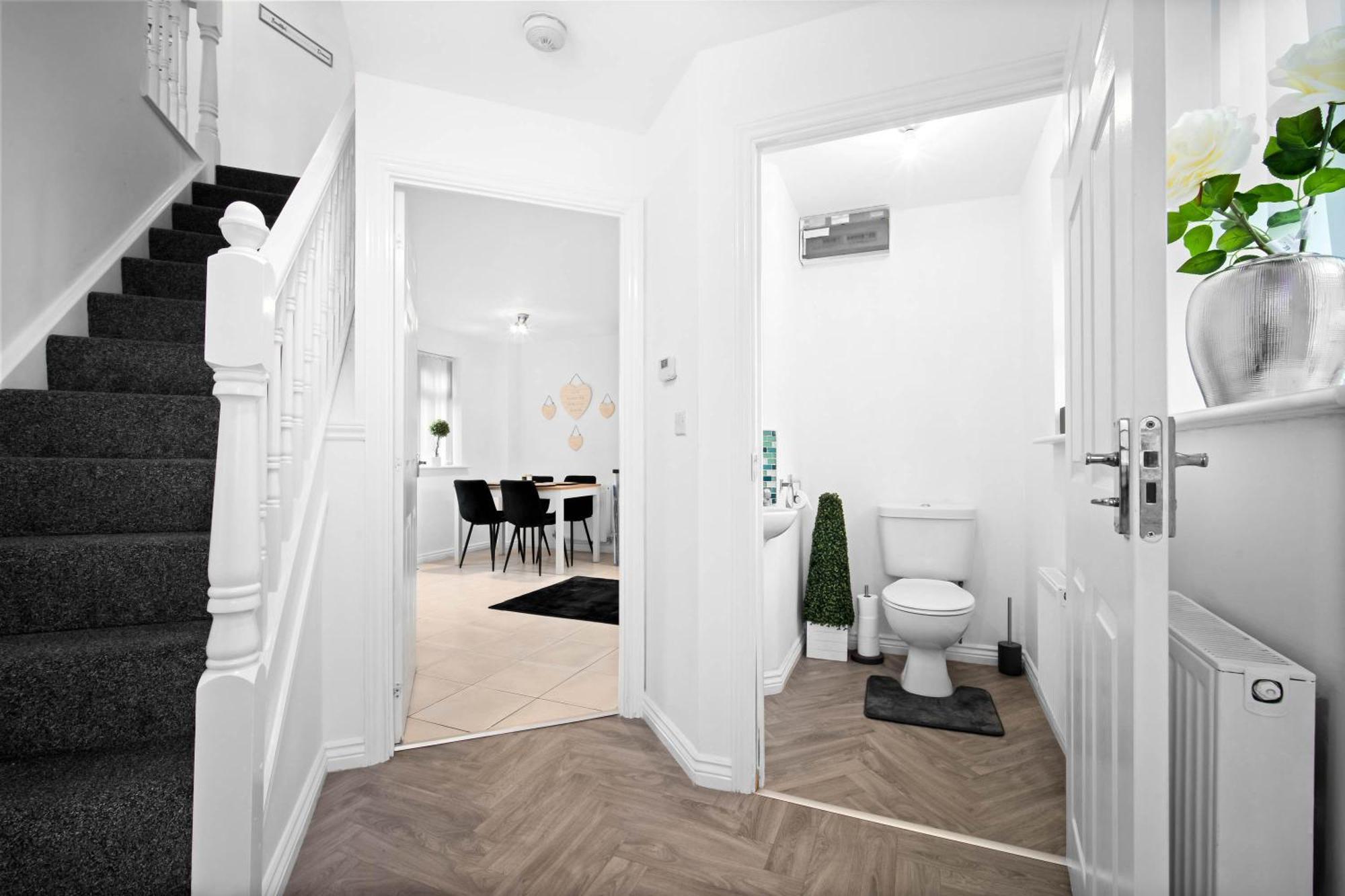 Harmony House 3 Bedroom New Build For Families, Contractors, Black Country Museum Sleeps 6 ティプトン エクステリア 写真